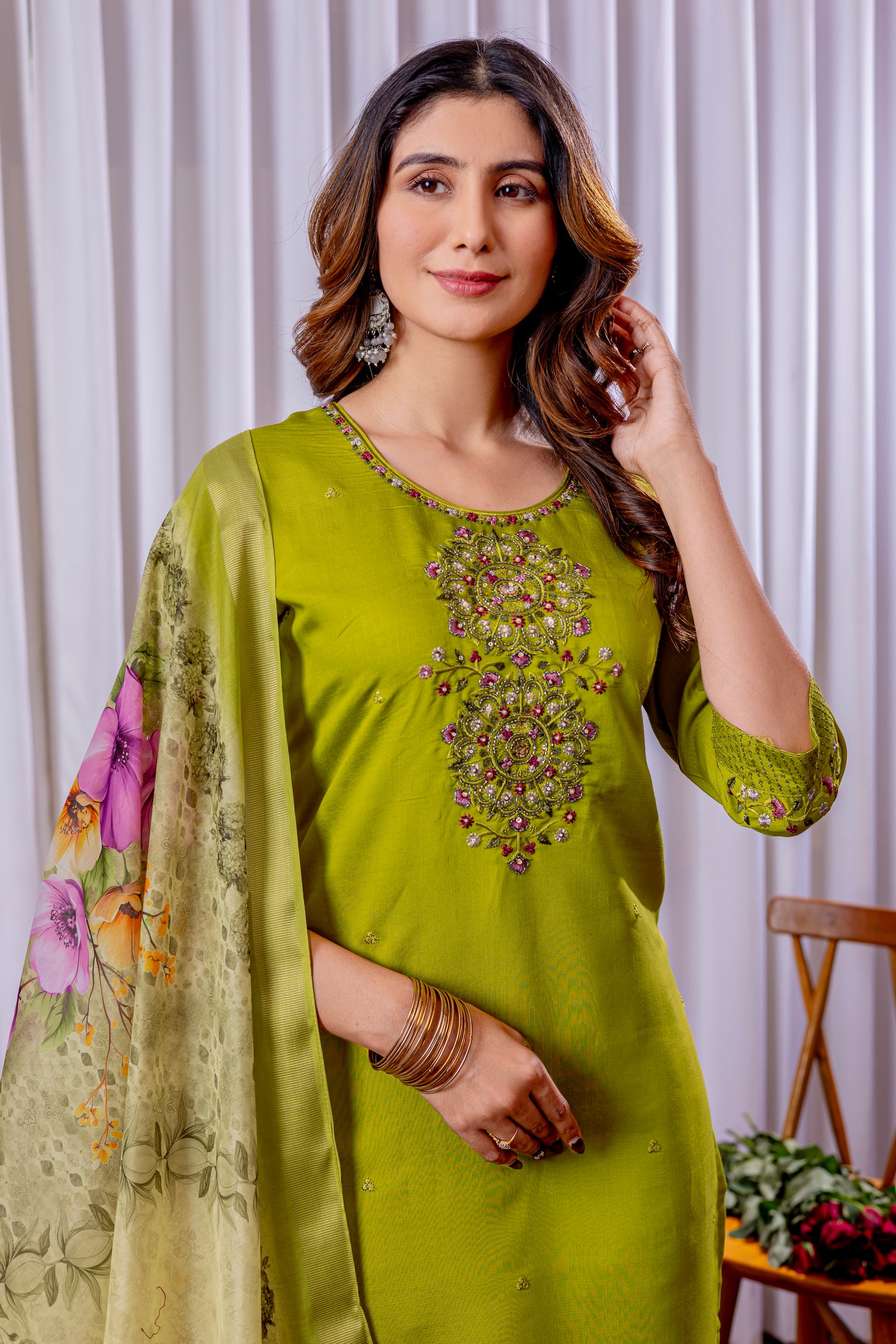 Viscose Silk paroot green colour Elegant Straight Kurti Pant Dupatta Set