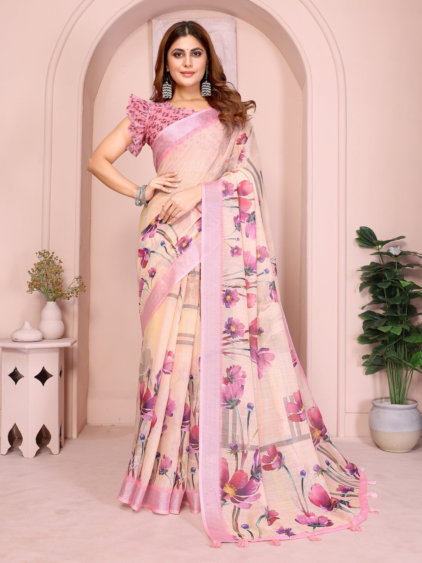 Elegant Linen Cotton Saree with Blooming Floral Design